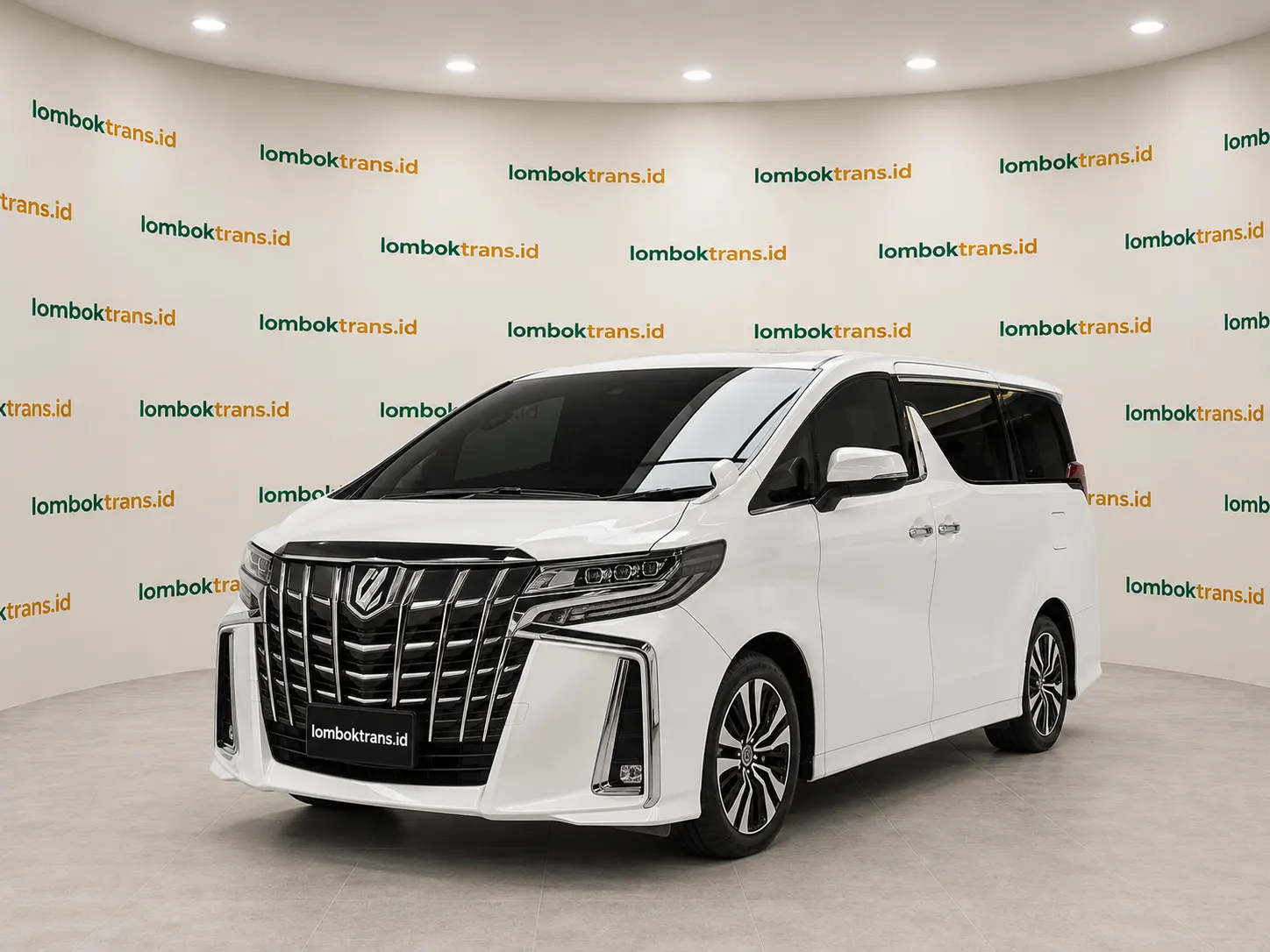 Sewa Toyota Alphard Lombok