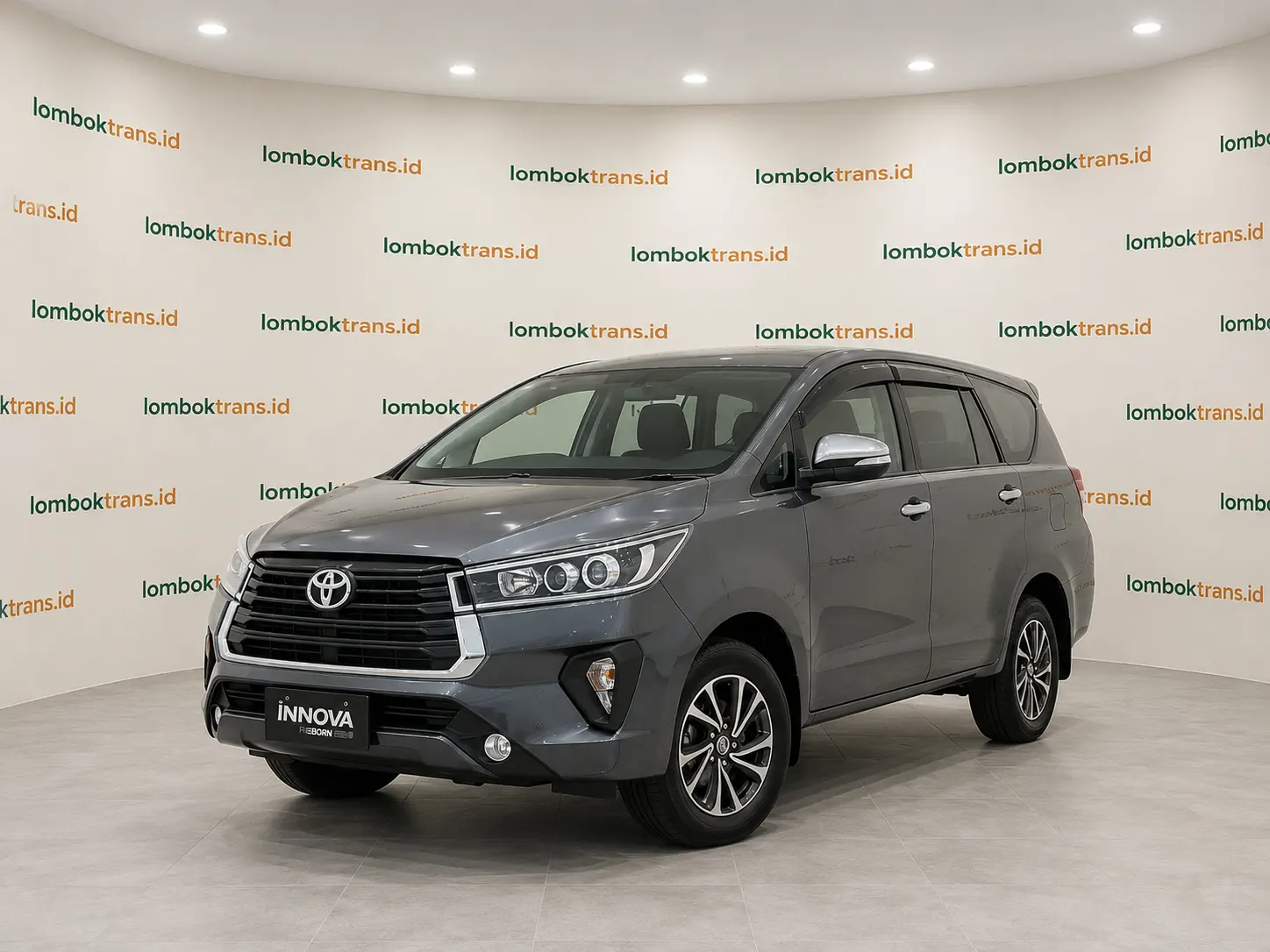 Toyota Innova Reborn untuk sewa di Lombok